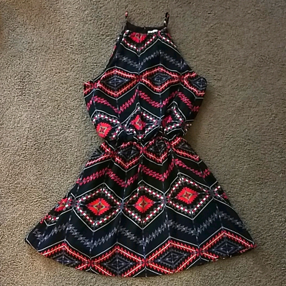 Moa Moa Women’s Dress XS Mini Geometric Cinched Waist Sleeveless High Collar Red